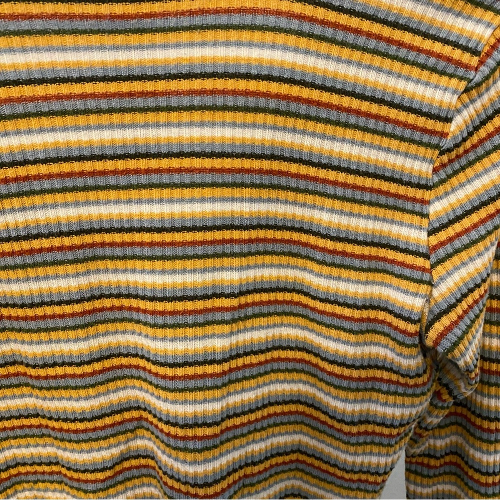 Sky & Sparrow || V Neck Cropped Ribbed Knit Striped Cardigan Top - Picture 10 of 10